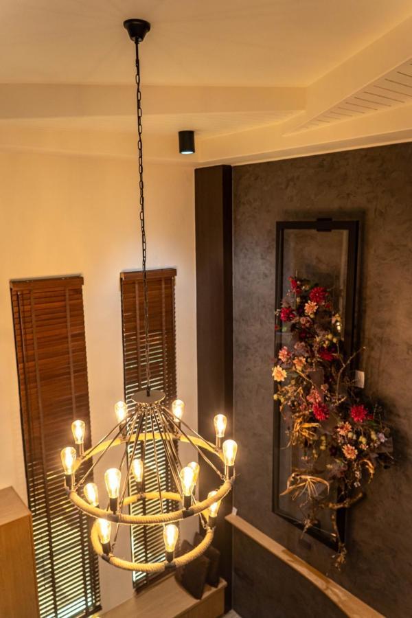 Flower House Тайнан Екстериор снимка